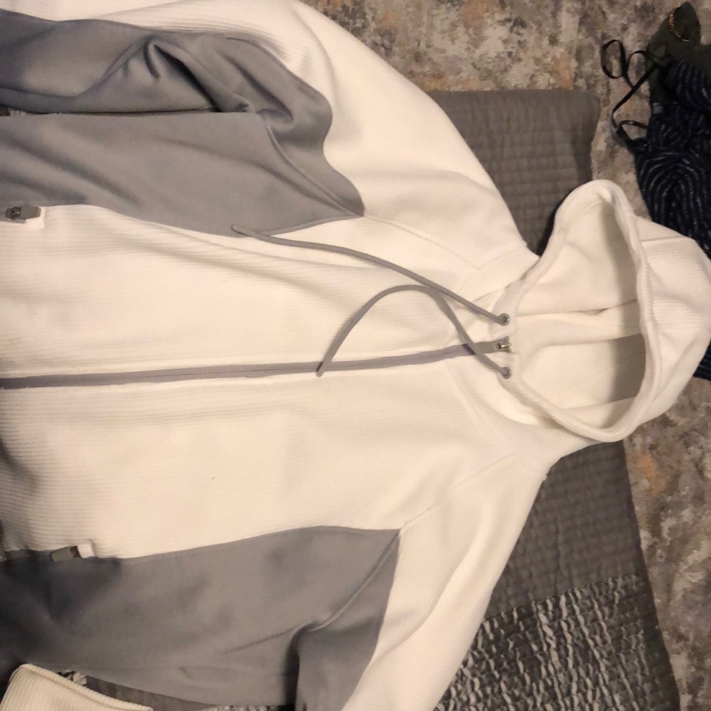 Active Zip-Up hoodie